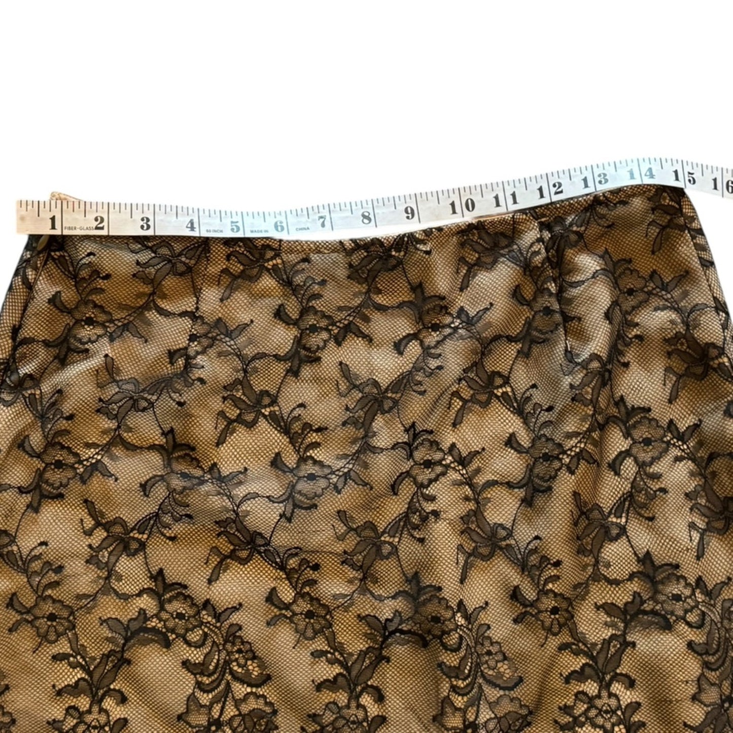 Moda International Vintage 90s Lace Mini Skirt